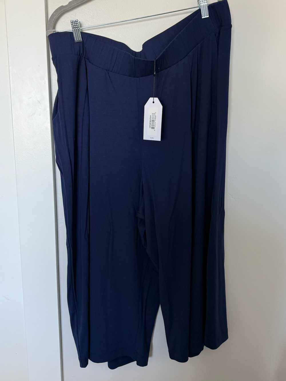 Universal Standard Navy Wide-Leg Cropped Pants